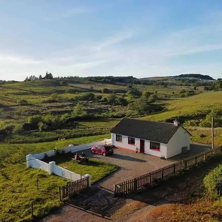 The Cosy Farm Cottage, Donegal * Inver