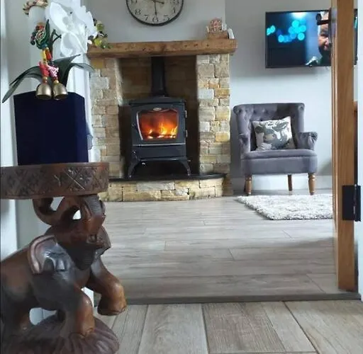 بيت للعطل The Cosy Farm Cottage, Donegal *